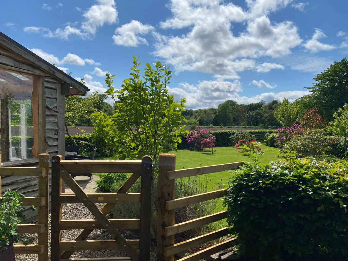 Private Detached Sleeps 4