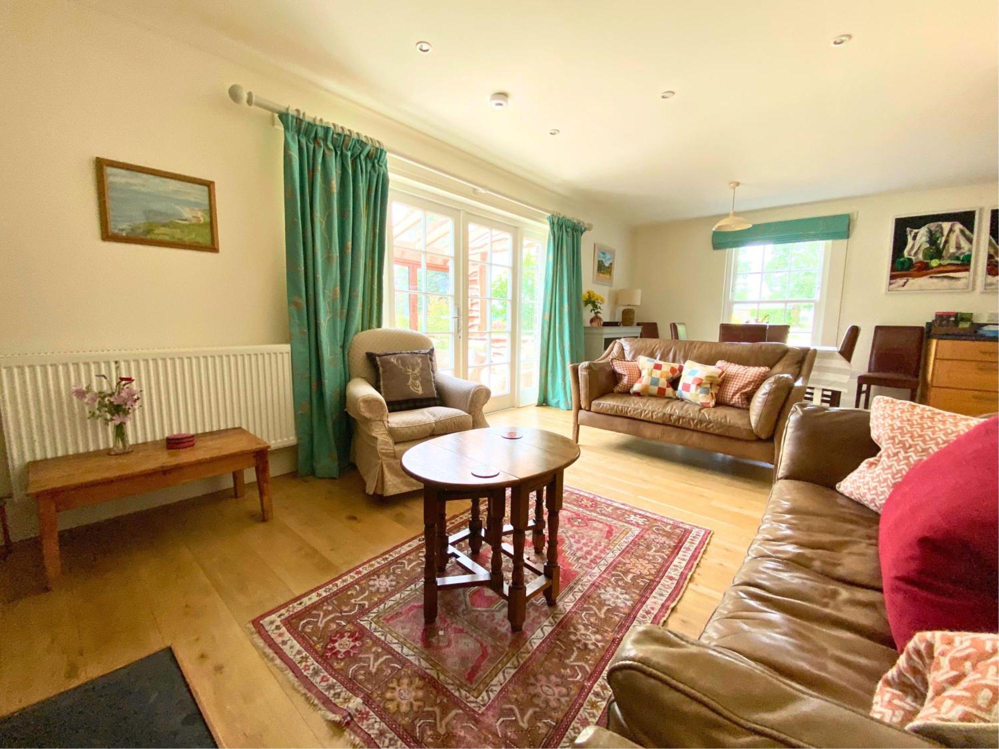 Private Detached Sleeps 4