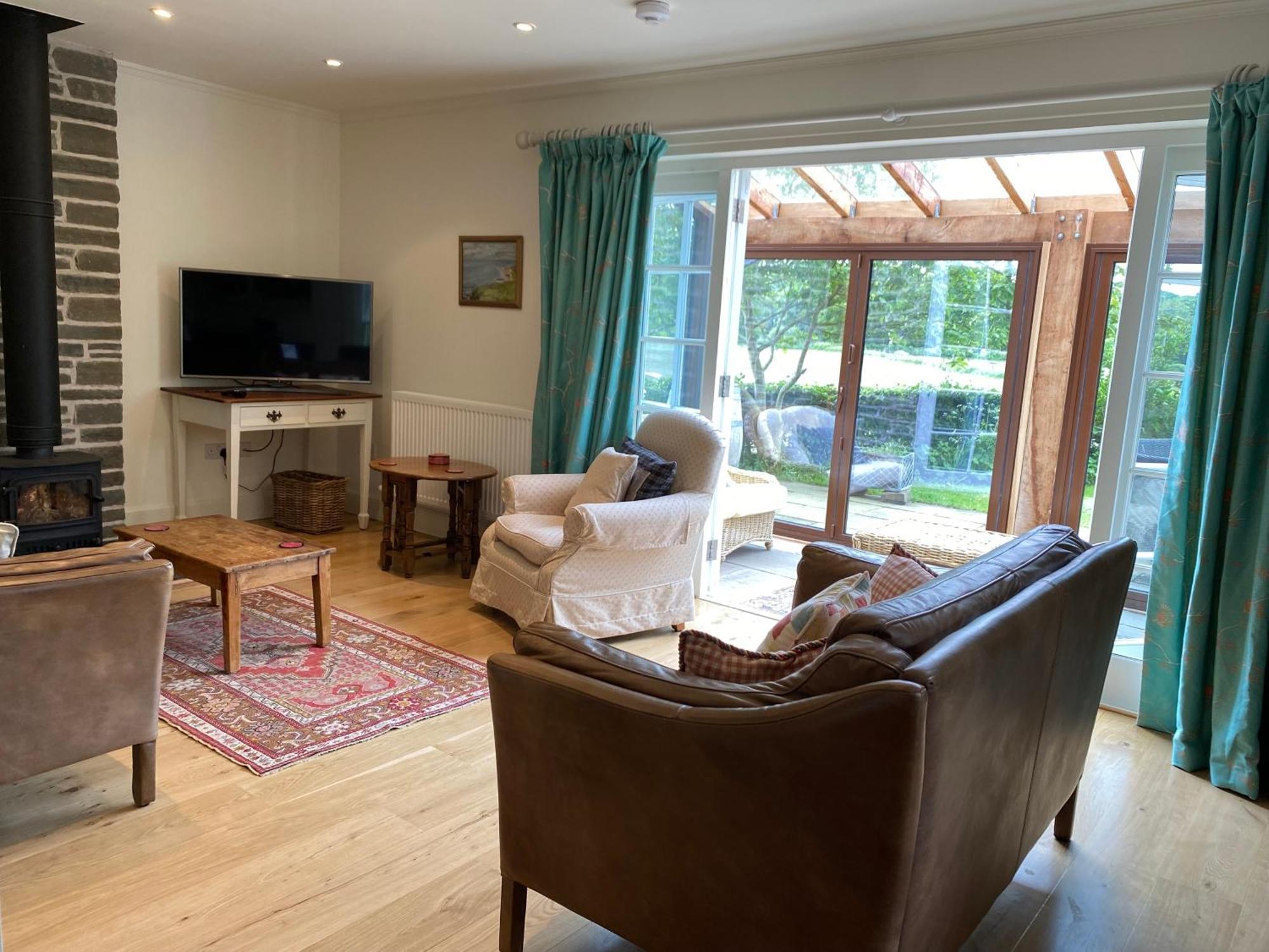 Private Detached Sleeps 4 Crieff